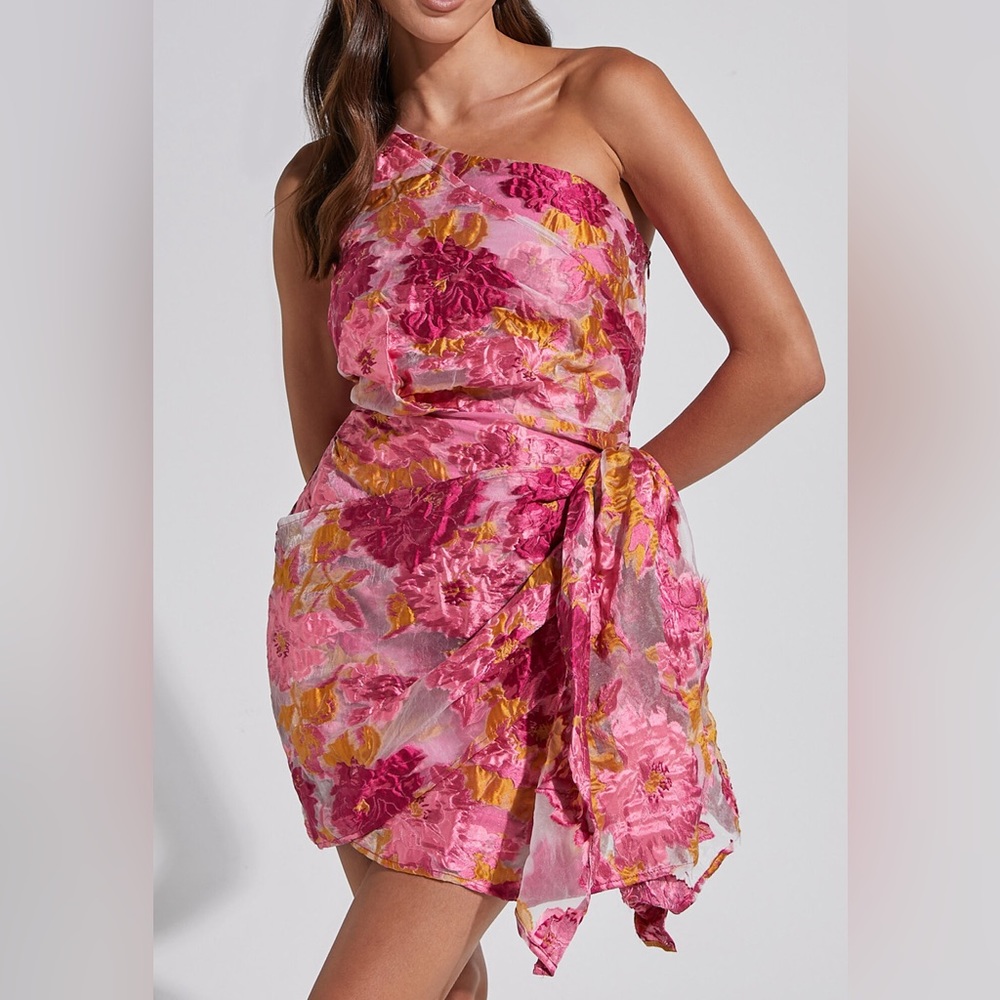 BRAILEY MINI DRESS - ONE SHOULDER WRAP FRONT DRESS IN PINK JACQUARD